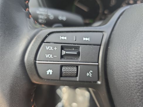 Used 2025 Honda CR-V Sport-L image 17