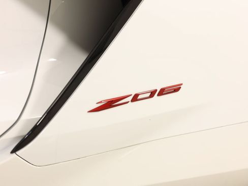 Used 2025 Chevrolet Corvette Z06 w/ Z07 Performance Package RWD image 15