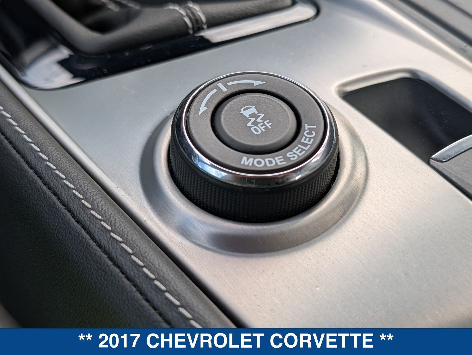 Used 2017 Chevrolet Corvette Stingray Coupe w/ 1LT RWD image 20