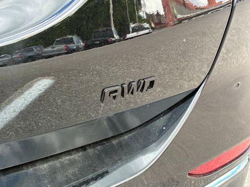 Used 2023 Chevrolet Equinox Premier AWD/4WD image 61