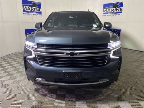 Used 2021 Chevrolet Suburban LT w/ Luxury Package image 15