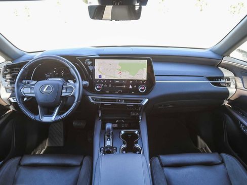 Certified 2025 Lexus RX 450h AWD w/ Luxury Package image 10