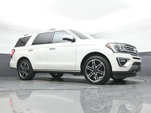 Used 2020 Ford Expedition Limited w/ Special Edition Package AWD/4WD image 10