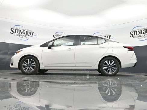 Used 2024 Nissan Versa SV FWD image 29