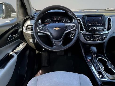 Used 2022 Chevrolet Equinox LS FWD image 8