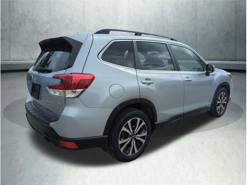 Used 2020 Subaru Forester Limited AWD/4WD image 6