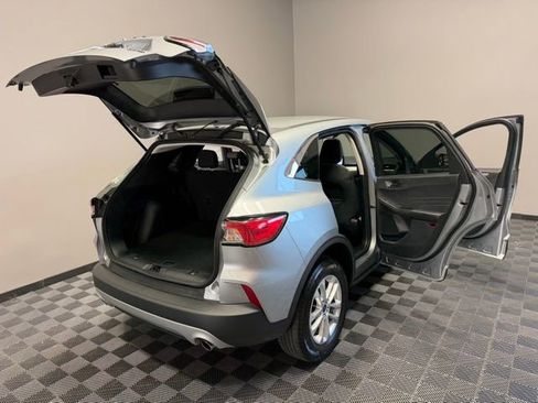 Used 2022 Ford Escape SE w/ Cold Weather Package AWD/4WD image 26