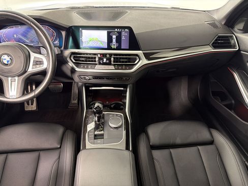 Used 2022 BMW 330i Sedan w/ M Sport Package RWD image 17