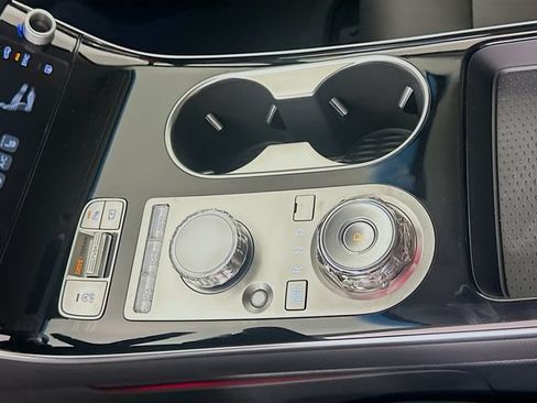 New 2026 Genesis GV70 2.5T AWD/4WD image 15