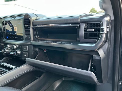 Used 2025 Ford F250 Lariat AWD/4WD image 48