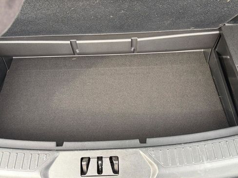 Used 2023 Ford Explorer XLT w/ Equipment Group 202A image 27