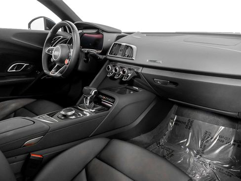 Used 2022 Audi R8 V10 performance RWD image 49