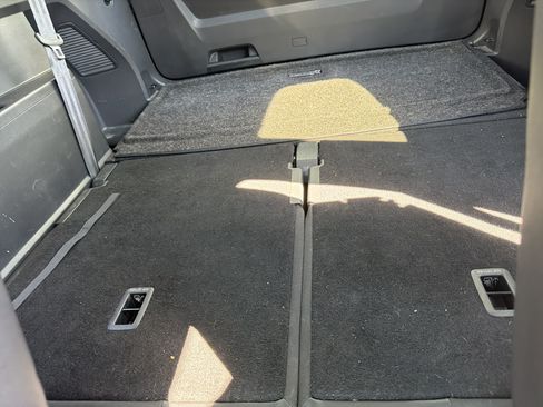 Used 2019 Volkswagen Atlas SE w/ Panoramic Sunroof Package FWD image 35