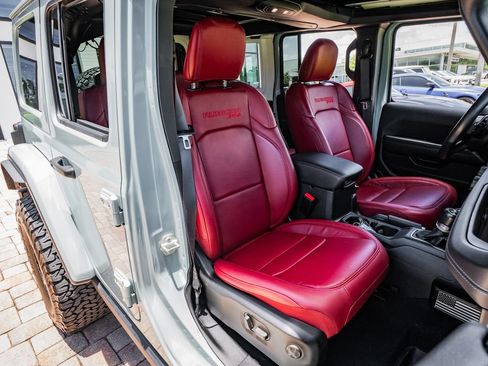 Used 2024 Jeep Wrangler Unlimited Rubicon 392 AWD/4WD image 33