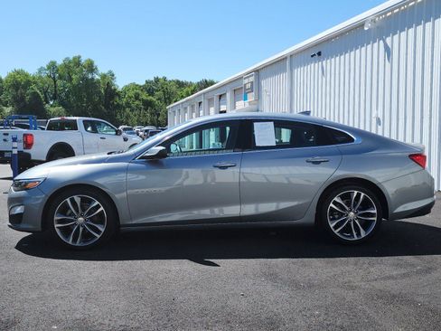 Used 2023 Chevrolet Malibu LT FWD image 2
