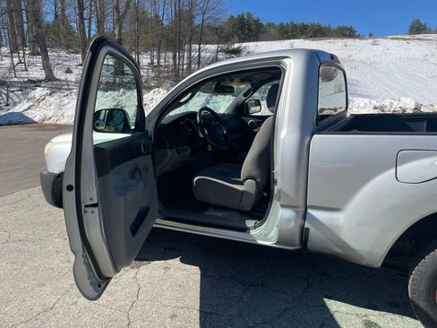 Used 2009 Toyota Tacoma 2WD Regular Cab image 8