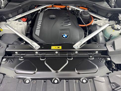 New 2026 BMW X5 xDrive50e AWD/4WD image 11