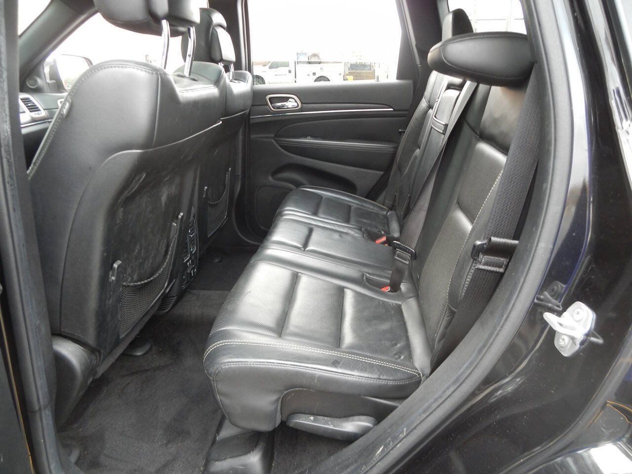 Used 2015 Jeep Grand Cherokee Limited w/ Luxury Group II AWD/4WD image 32