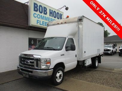 Used 2016 Ford E-450 and Econoline 450 Super Duty w/ Power Windows & Locks Group