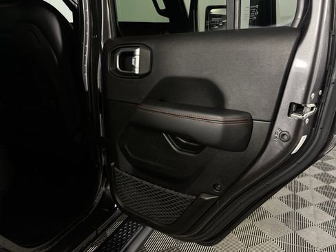 Certified 2022 Jeep Gladiator Rubicon w/ Cold Weather Group image 28