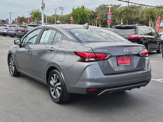 Used 2021 Nissan Versa SV FWD image 11