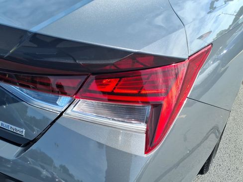 Used 2026 Hyundai Elantra Hybrid FWD image 13