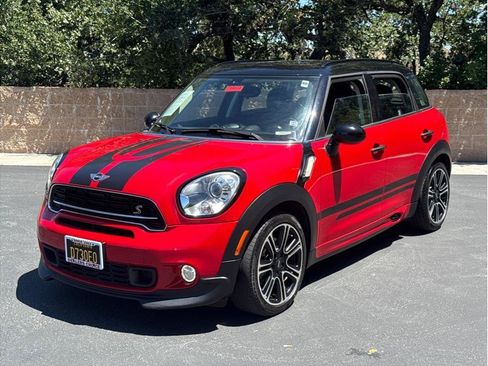Used 2016 MINI Cooper Countryman S FWD image 1