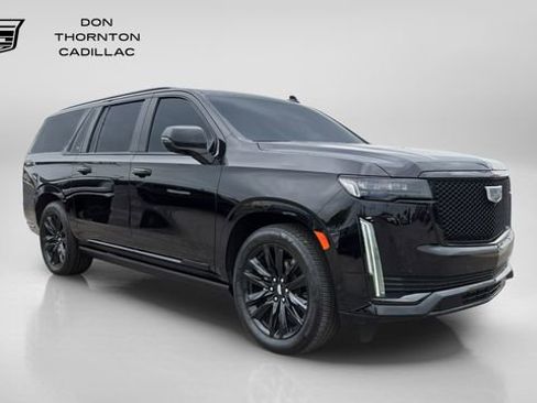 Used 2022 Cadillac Escalade ESV Sport w/ Touring Package AWD/4WD image 7
