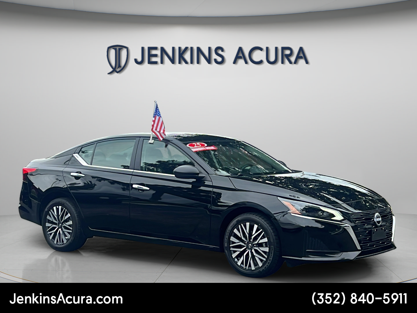 Used 2025 Nissan Altima 2.5 SV AWD/4WD image 1