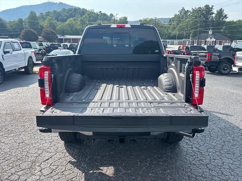 Used 2024 Ford F250 Lariat w/ Lariat Ultimate Package AWD/4WD image 7