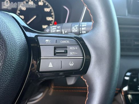 Used 2025 Honda Pilot TrailSport image 20