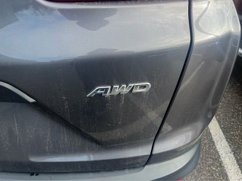 Used 2019 Honda CR-V LX image 11