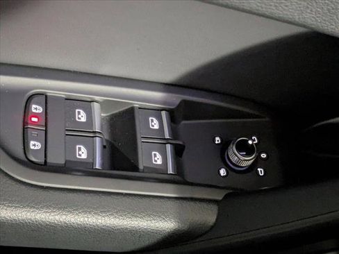 Certified 2025 Audi Q5 2.0T Premium image 23