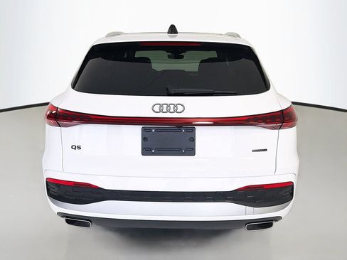 Used 2025 Audi Q5 Premium AWD/4WD image 6