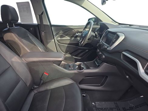 Used 2021 GMC Terrain SLT image 16