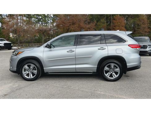 Used 2018 Toyota Highlander Limited image 6