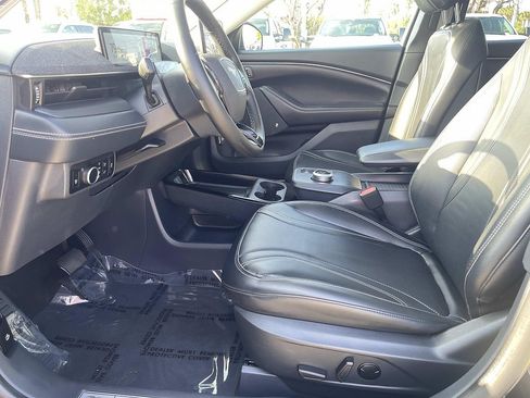 Used 2023 Ford Mustang Mach-E Premium RWD image 18