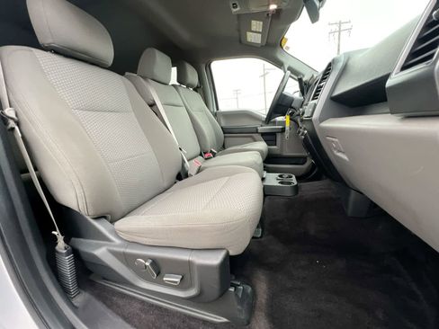 Used 2017 Ford F150 XLT w/ Equipment Group 302A Luxury image 21