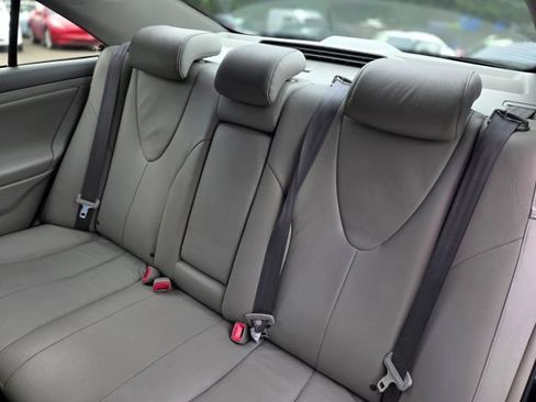 Used 2009 Toyota Camry XSE FWD image 7