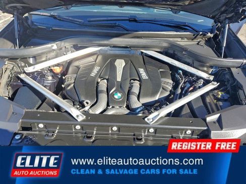 Used 2019 BMW X5 xDrive50i w/ M Sport Package image 23