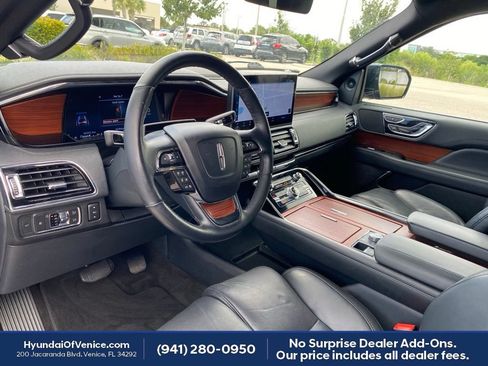 Used 2022 Lincoln Navigator L Reserve AWD/4WD image 27