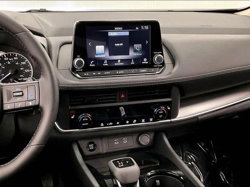 New 2026 Nissan Rogue SV FWD image 8