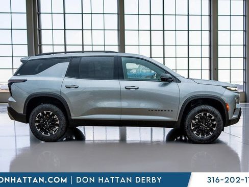 Used 2025 Chevrolet Traverse Z71 AWD/4WD image 34