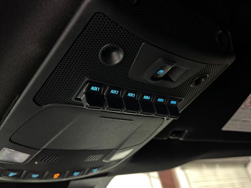 Used 2022 Ford F350 Lariat w/ Black Appearance Package image 36