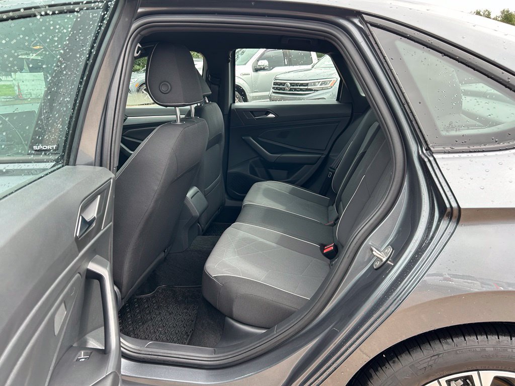 Used 2026 Volkswagen Jetta SE FWD image 44