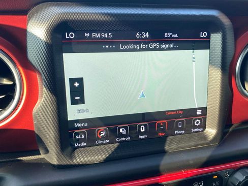 Used 2020 Jeep Wrangler Unlimited Rubicon w/ Dual Top Group AWD/4WD image 18