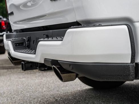 New 2026 RAM 1500 Laramie w/ Night Edition AWD/4WD image 9