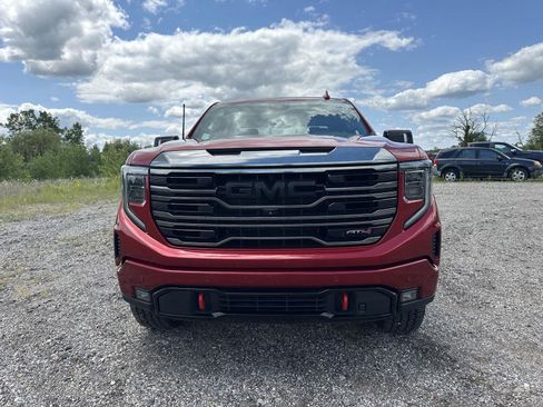 Used 2023 GMC Sierra 1500 AT4 w/ AT4 Premium Package AWD/4WD image 3