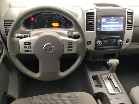 Used 2019 Nissan Frontier SV image 22