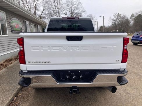 Used 2025 Chevrolet Silverado 2500 LT image 5